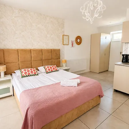Sunny Apartment