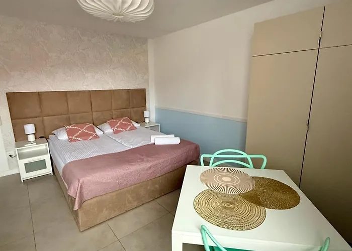 Sunny Apartment